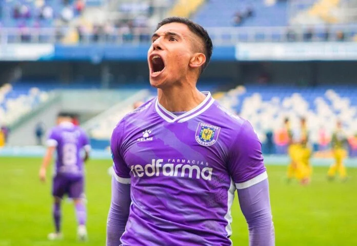 Lautaro Rigazzi vive su tercer año en Deportes Concepción