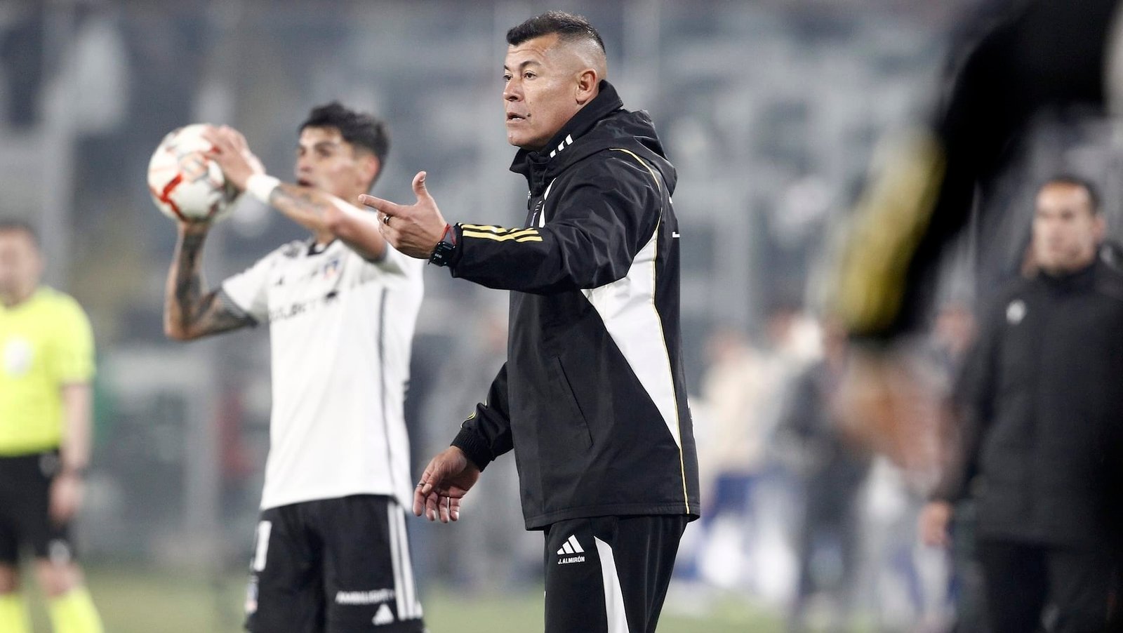 Jorge Almirón asume el pésimo resultado en Colo Colo