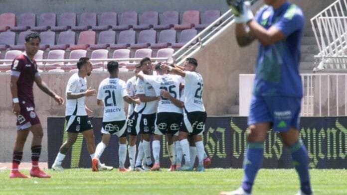 Colo Colo venció a La Serena en su debut por el Campeonato Nacional