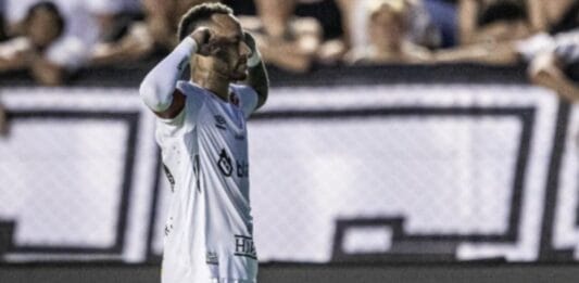 Neymar celebra su golazo olímpico con Santos.