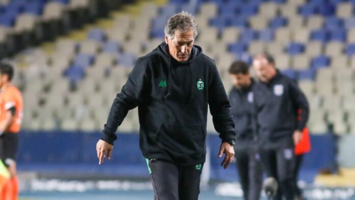 ¡No lo soportan más!: Hinchas de Deportes Temuco no perdonaron a Mario Salas por redes sociales tras derrota por Primera B