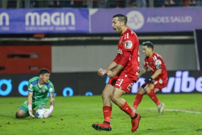 ¡Agónico resultado!: Ñublense sufrió en el debut de Ronald Fuentes como DT ante La Calera en Primera B