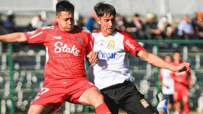Curicó Unido se quedó con el clásico ante Ñublense y sigue con vida en Copa Chile