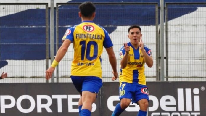 ¡Reaccionó el Campanil! Universidad de Concepción volvió al triunfo con goleada ante Santiago Morning en la Primera B