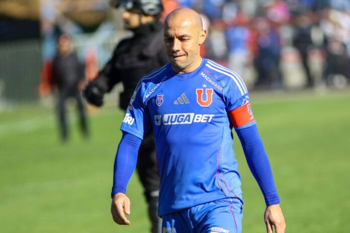 "Se lo merecen": Marcelo Díaz elogió el rendimiento de sus compañeros de la U en La Roja