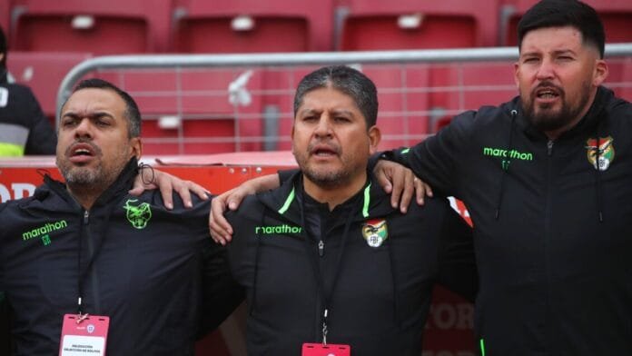 “Ganamos de local”: DT de Bolivia da por hecho ganarle a La Roja en El Alto