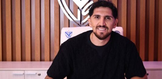 La dudosa transferencia de Diego Valdés que genera tensión en Vélez Sarsfield en el mercado de pases
