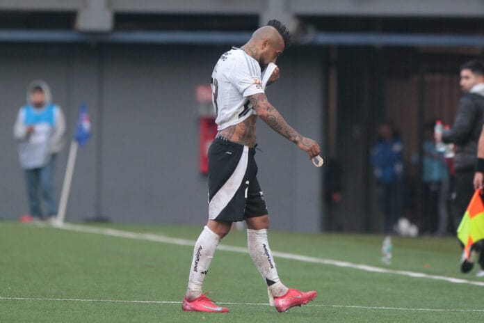 "La diferencia de...": la polémica respuesta de Arturo Vidal a Universidad de Chile tras derrota de Colo Colo