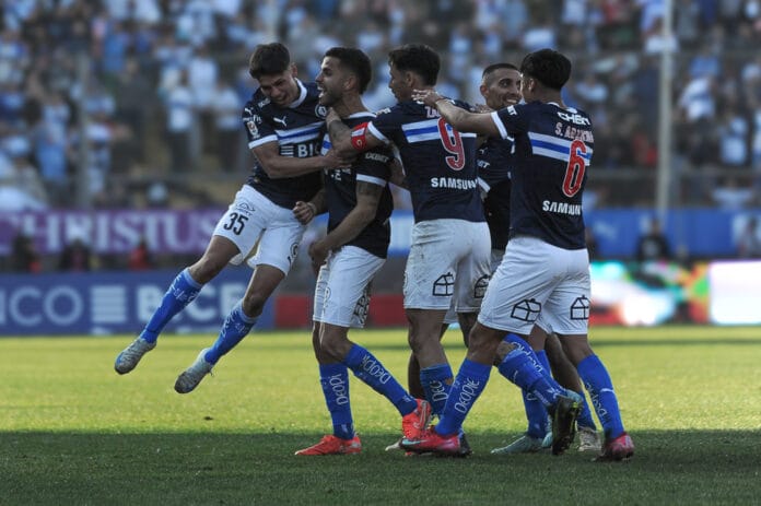 Universidad Católica renace en el clásico y le deja la tormenta a Colo Colo en el fútbol chileno