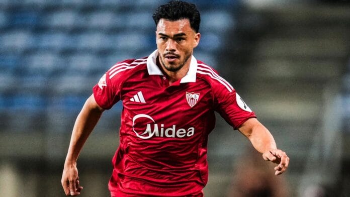 "Respondió a las expectativas": Sevilla se rinde ante Gabriel Suazo tras brillar en su debut