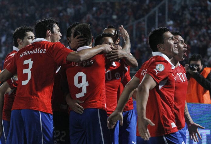 Luego de la nómina de La Roja: crack de la Generación Dorada se retira de la Selección Chilena